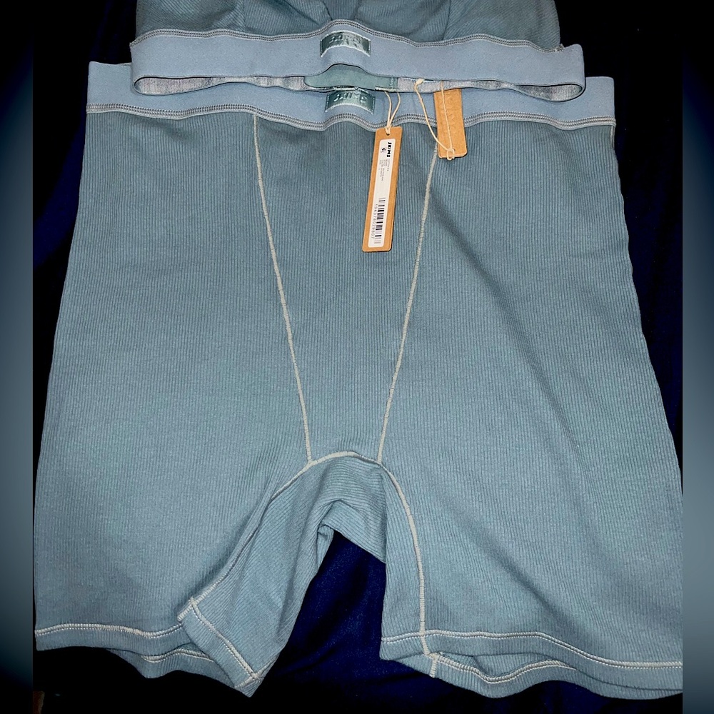 BNWT SKIMS KYANITE SET SIZE LARGE - Picture 4 of 12